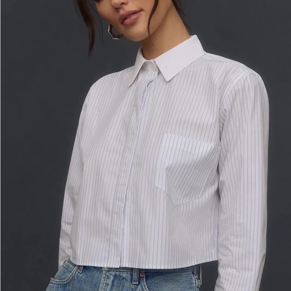 Good American Cropped Poplin Buttondown Shirt Longsleeve, White and Blue Stripes